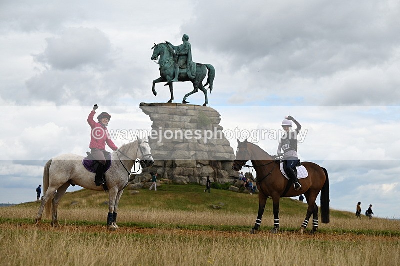 DSC_7235 - Time at Statue 12:45 to 13:15