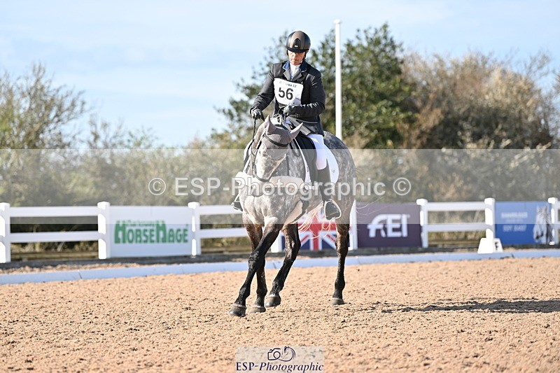 240324A-150317-04147 - Novice 27, 14.30 to 15.25