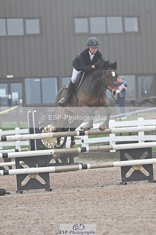 251115-124243-01053 - Cls 10 Pony Foxhunter and 1.10m Open