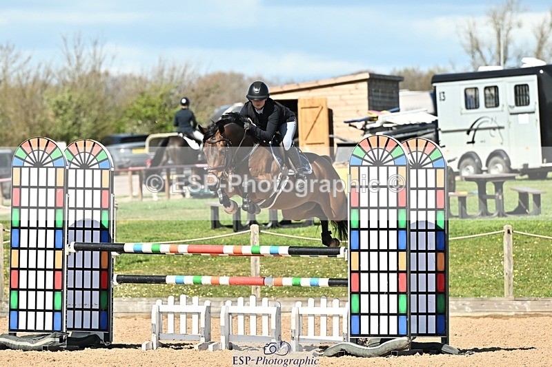 250416-152412-01714 - Cls 6 Foxhunter and 1.20m