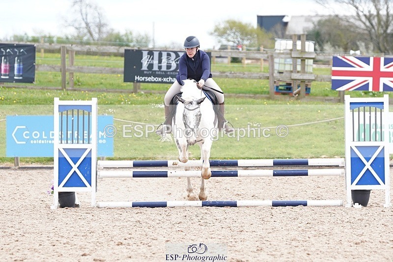 250414-125640-00827 - 70cm Round 2