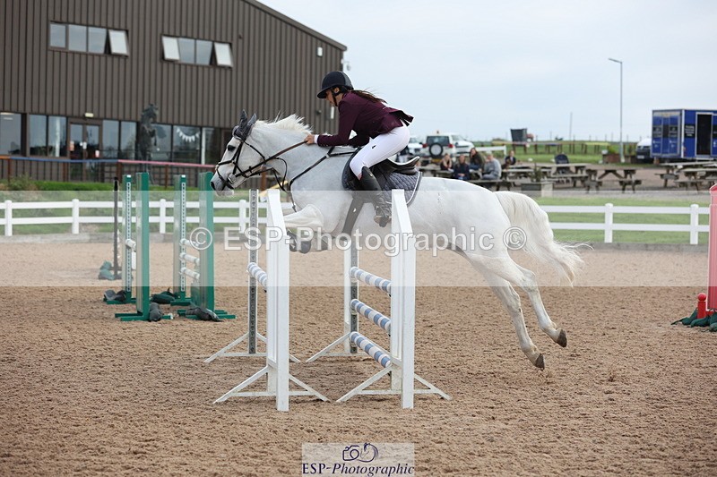 241101A-085530-00487 - FRI Cls 2 British Novice and 90cm Open