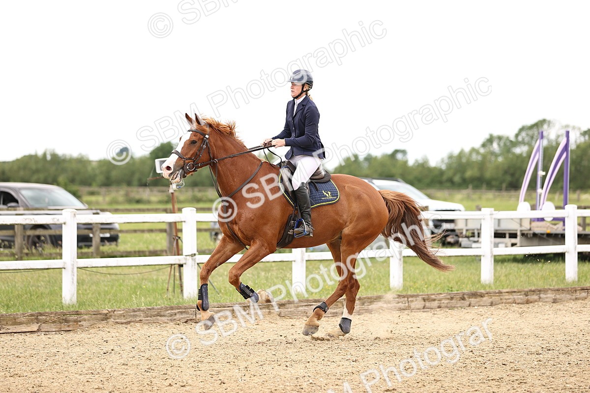 SBM_007707 - Class 19 - Senior Newcomers - 1.10m