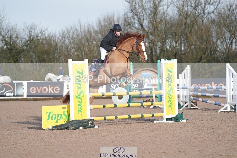 260201-100636-02965 - Cls 16 British Novice and 90cm