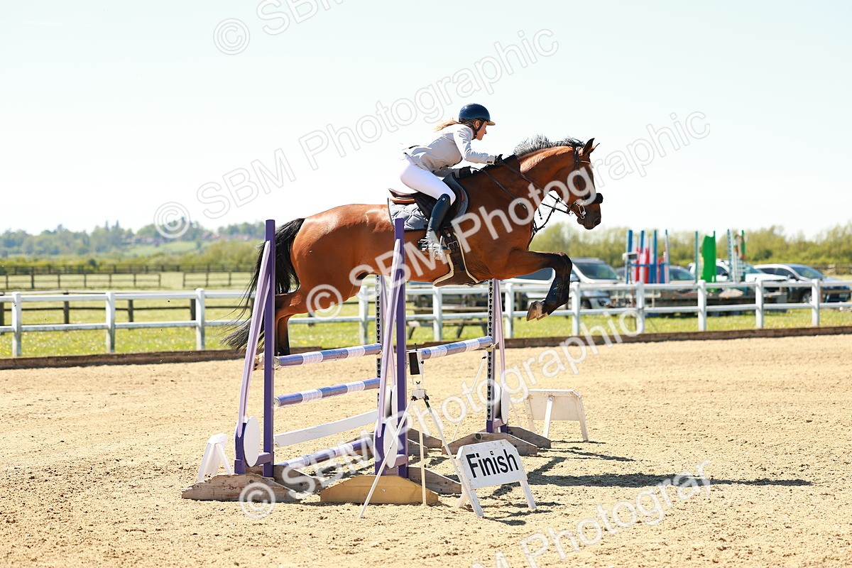 SBM_001098 - Class 4 - Senior Newcomers 1.10m