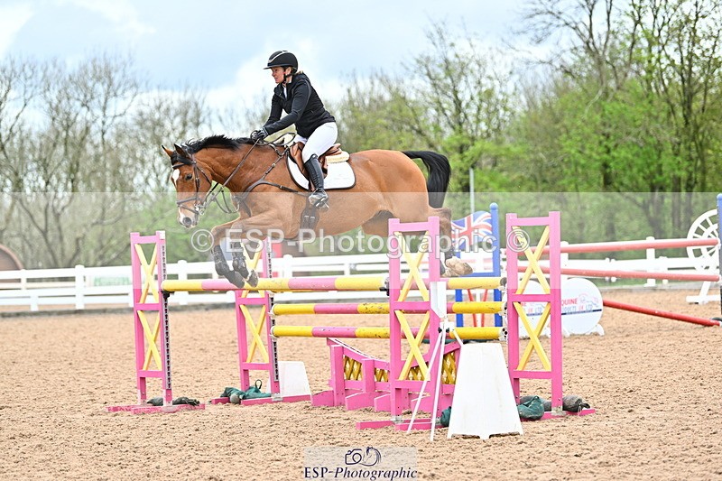 240501A-144805-01150 - Cls 8 Snr Foxhunter and 1.20m Open
