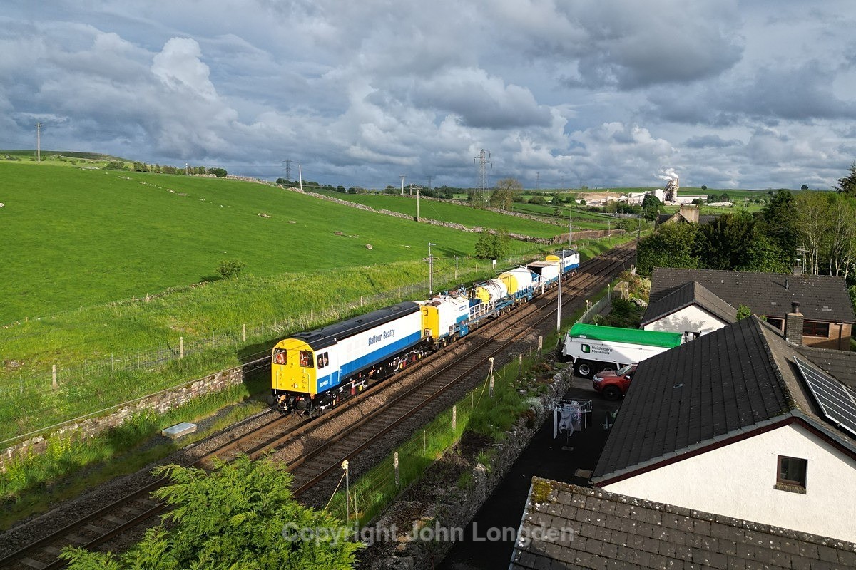 JL - 26.5.24 20905 20901 6J09 Oxenholme - Shap Harrisons, Shap village - Latest shots