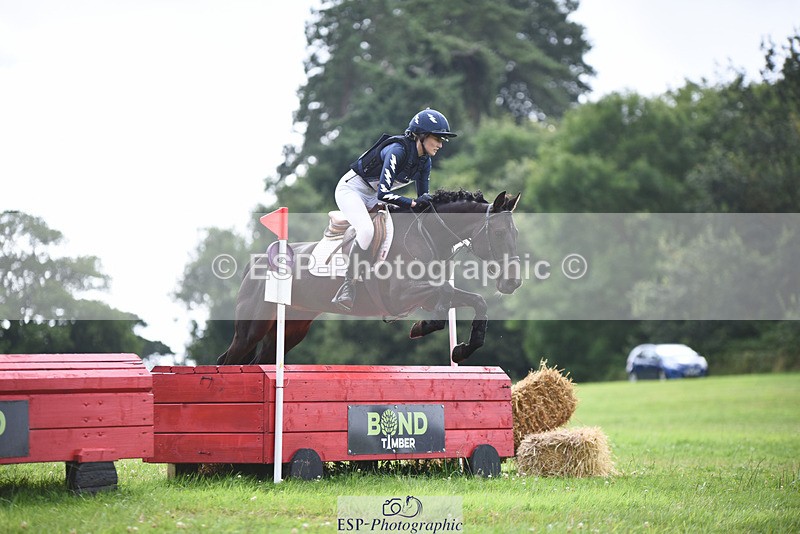 240804-153022-18739 - 605-Xanthe_Baylis-TULLIBARDS_HERSELF