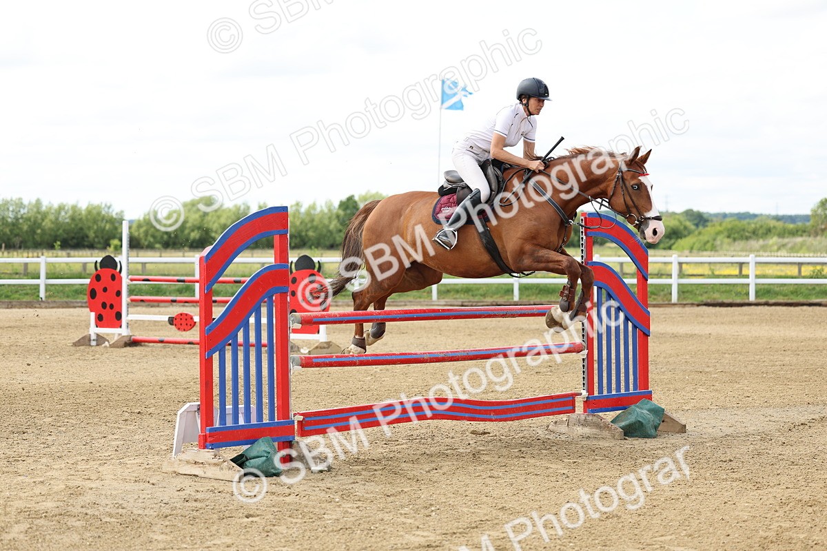 SBM_005916 - Class 19 - Senior Newcomers - 1.10m
