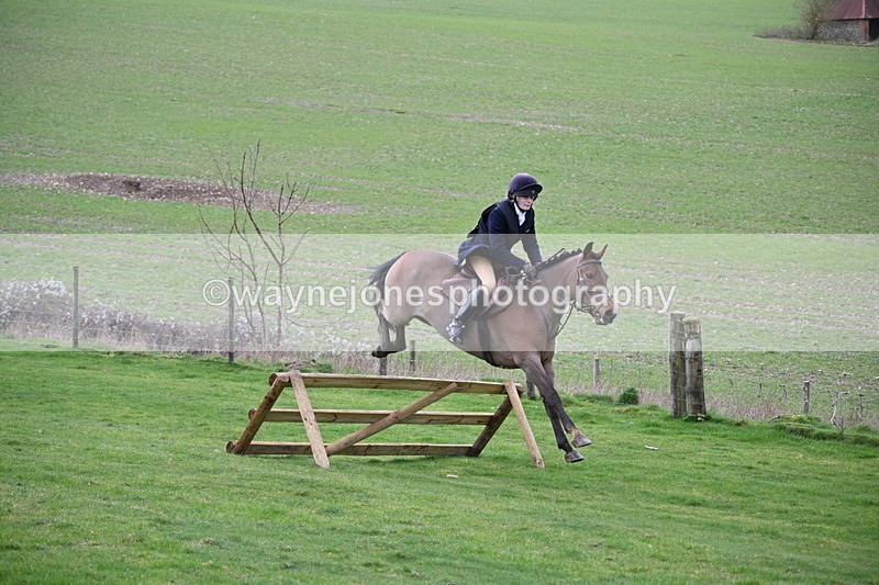 WJ6_9019 - Line Three