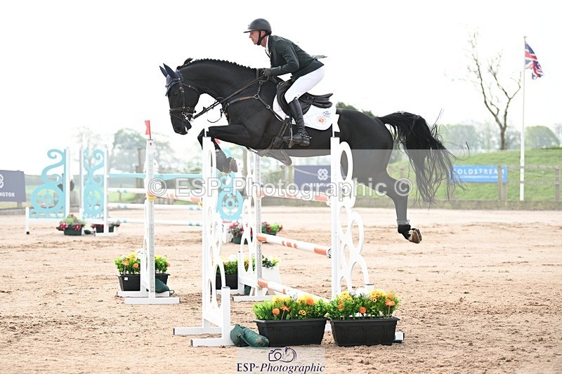 250425-094953-08003 - Cls 2 - 2 Star Small Tour