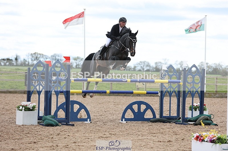 240419A-124740-07442 - Cls 6, 2 Star Medium Tour 1.35m