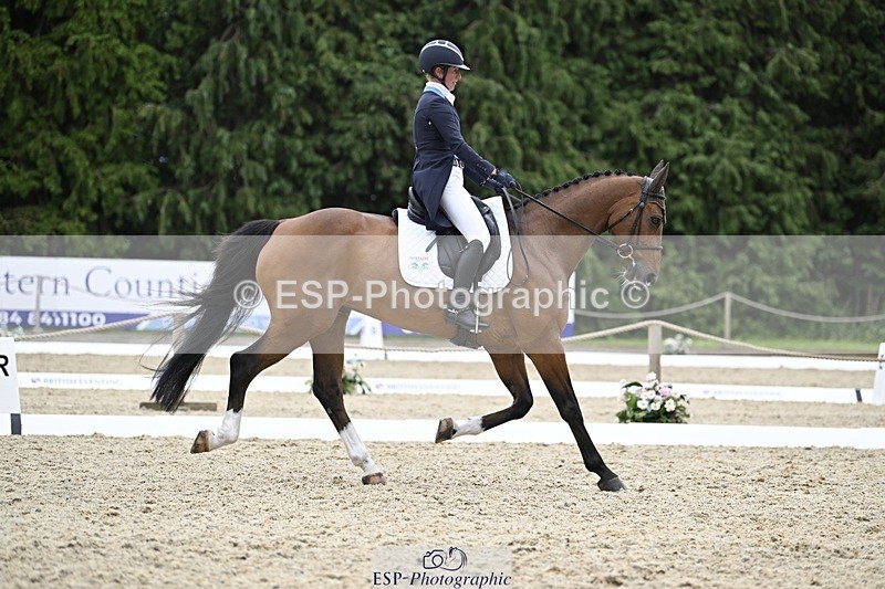 240523-164232-05500 - 446-SOMMERSBY-Jenny_Caras