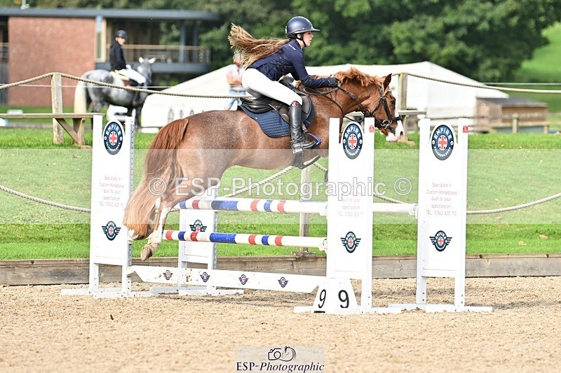 230930-114938-00404 - Cls 4 Pony Newcomers & 1m Open