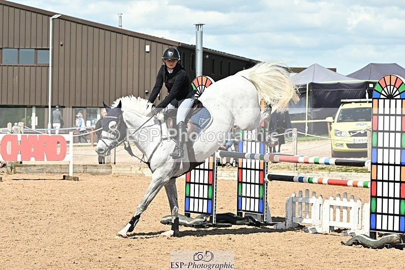 250416-133733-01165 - Cls 4 Newcomers and 1.10m