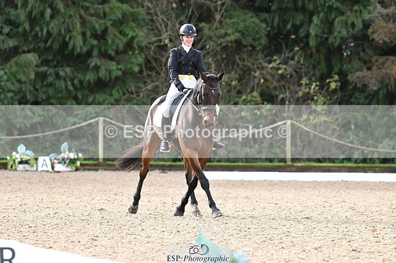 251023A-105114-01560 - B-132-Hannah.R.Jones