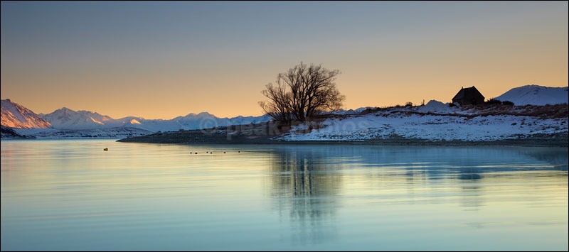 Church of the Good Shepherd on Lake Tekapo - Photographs of New Zealand