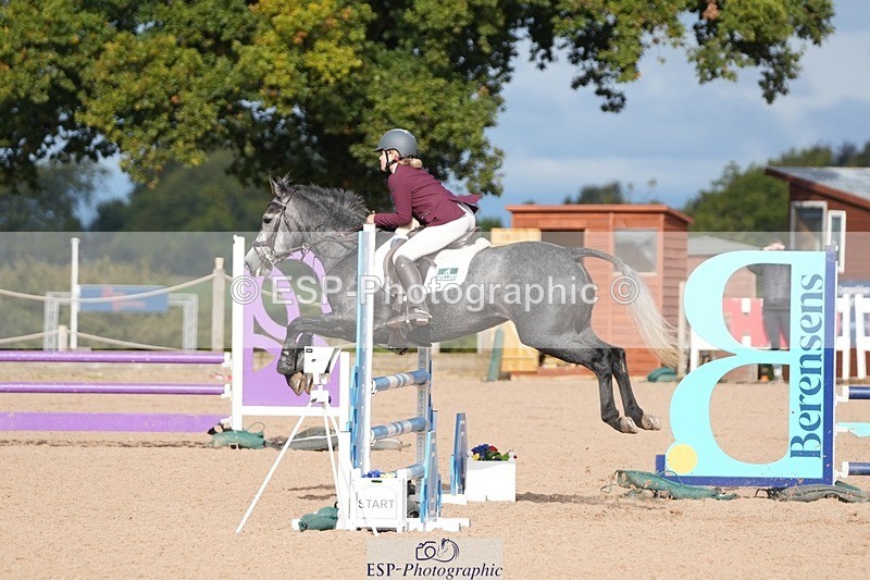 250921-100200-02090 - Cls 4 Pony British Novice and 80cm