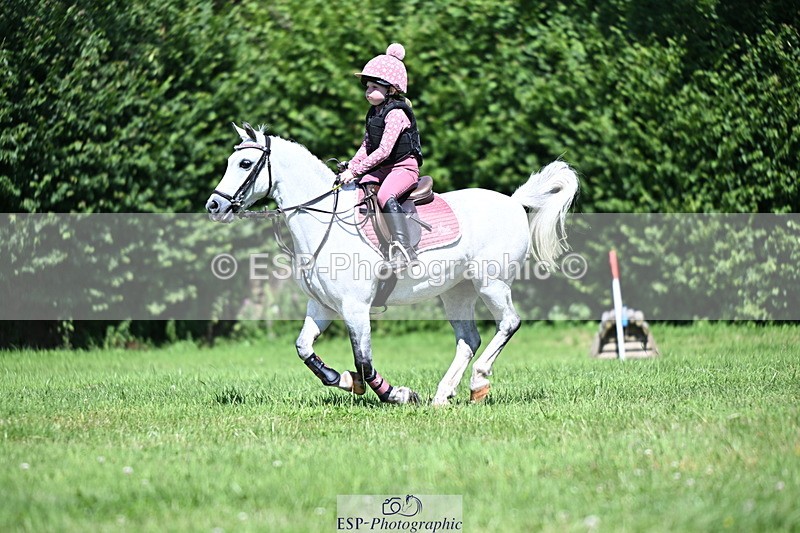 240729B-142545-02764 - Abbie's Group XC