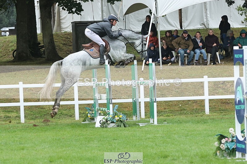 250830A-142505-06981 - Cls 16 Snr Newcomers and 1.10m Open