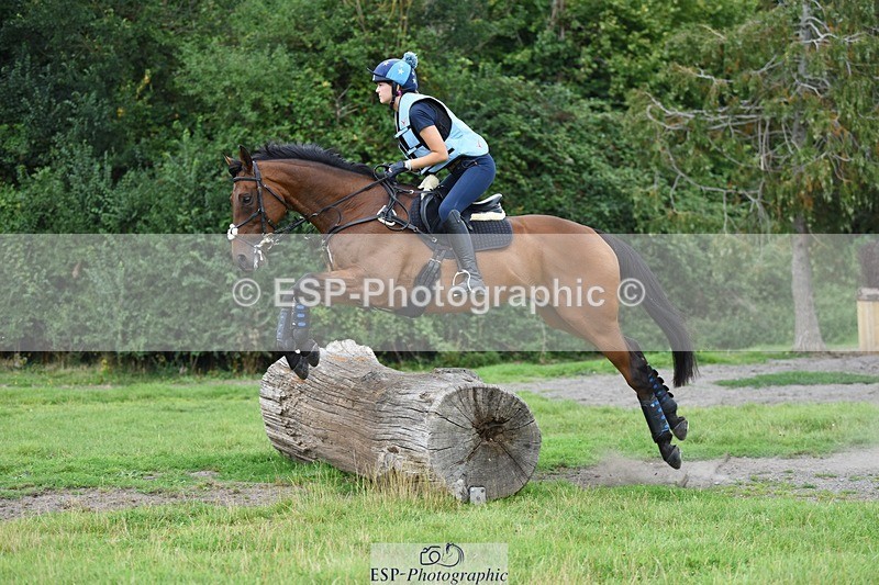 230817-131052-01998 - Kay's 1st Group - XC