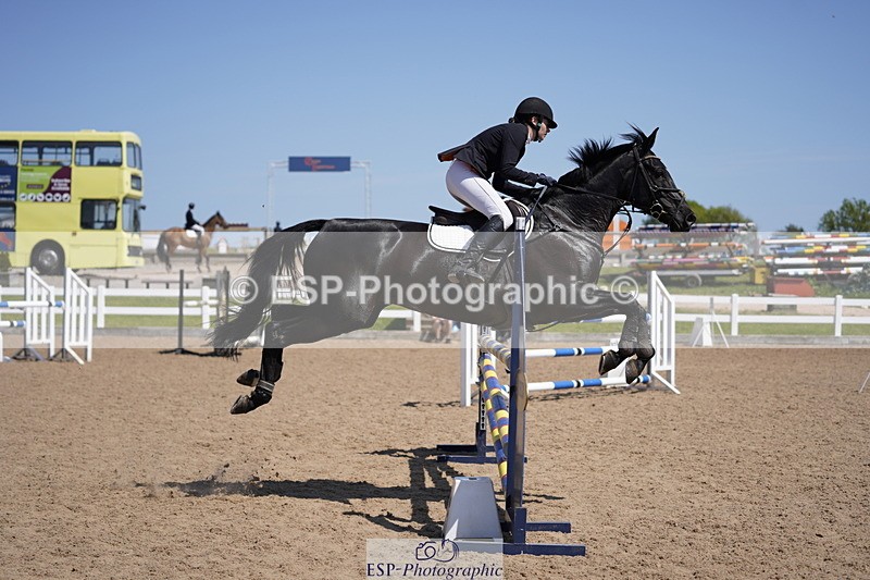 230527A-144402-04723 - Cls 23 1.05m Amateur Quali