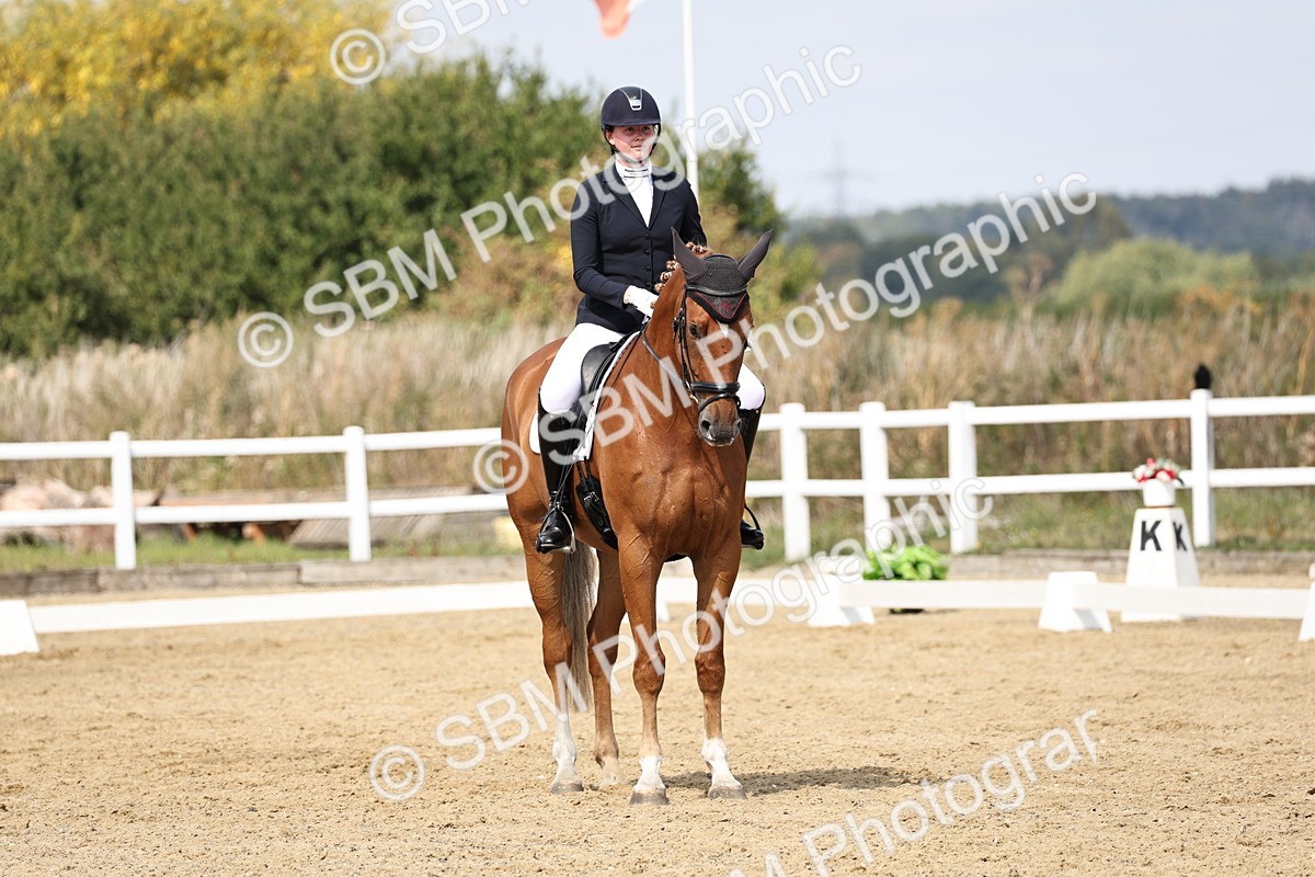 SBM_018363 - Class 16 - Novice 5 - 11.12-12.01