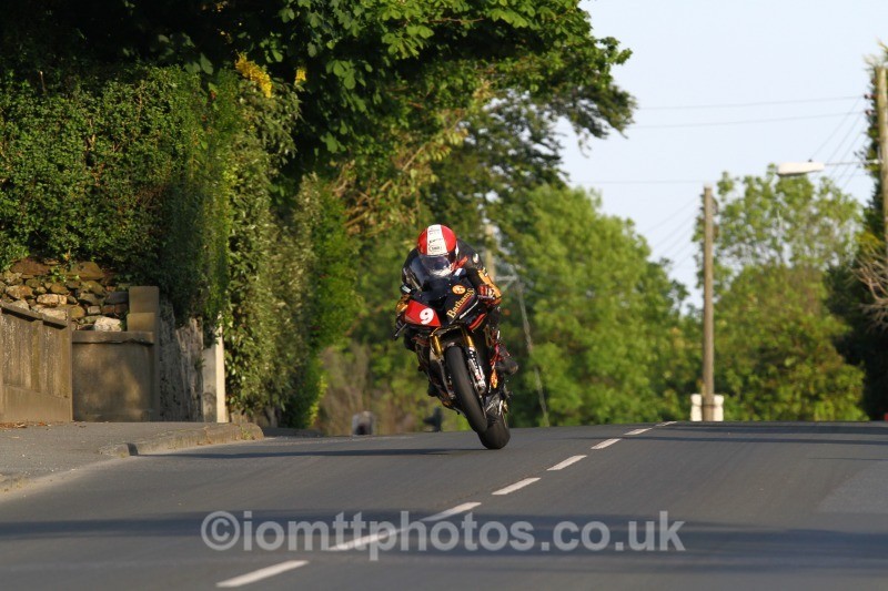 Michael Rutter BMW / Bathams Prize Winning Ales - Tuesday Practice Solos