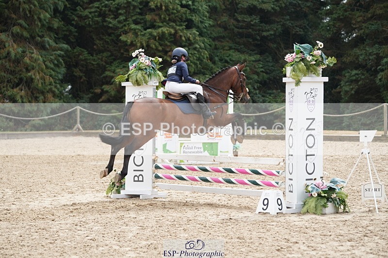 250824A-122740-35987 - 2035-Scarlet.Rosedale-Leith.Fandango