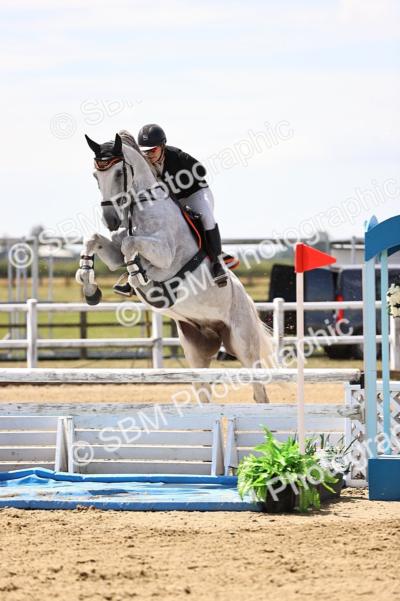 SBM_010355 - Class 9 - Senior Foxhunter - 1.20m Open