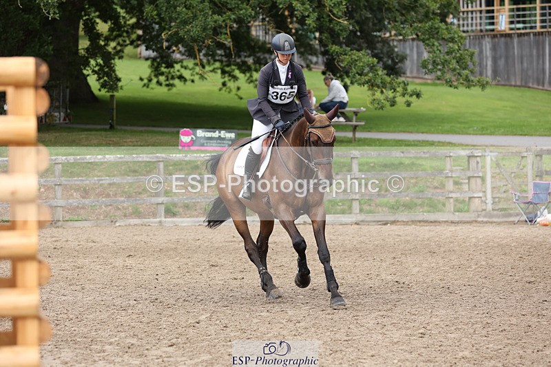 240804-111344-11547 - 365-Dani_Evans-COUNTRY_BOY