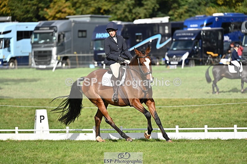 251024A-120929-09886 - G-569-Hannah.Lewis