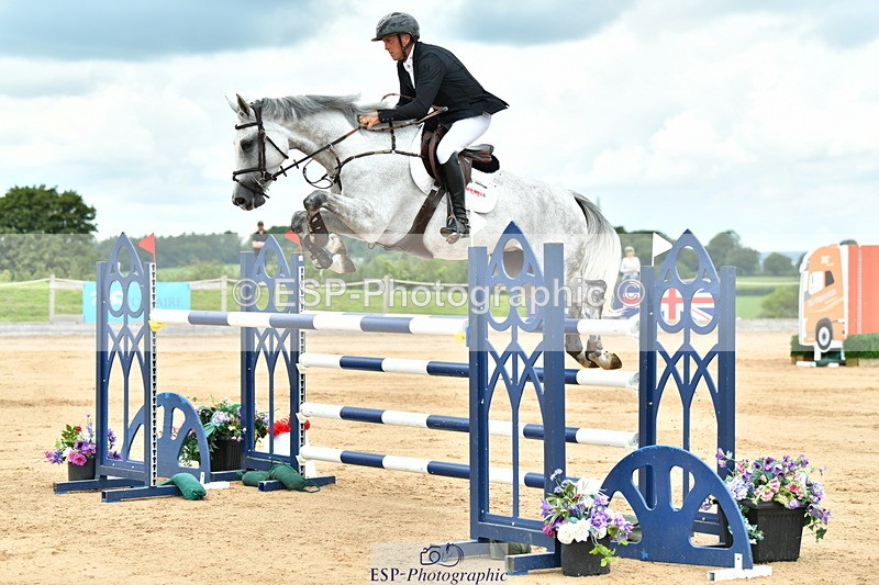 230720A-121905-02778 - Cls 33, 7 Yr Olds 1.30m