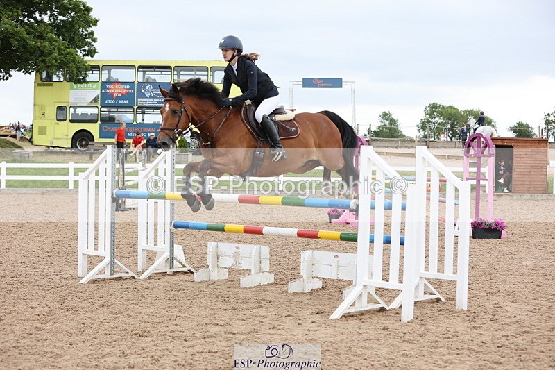 240630A-161211-15067 - Cls 33 Foxhunter and 1.10m Open