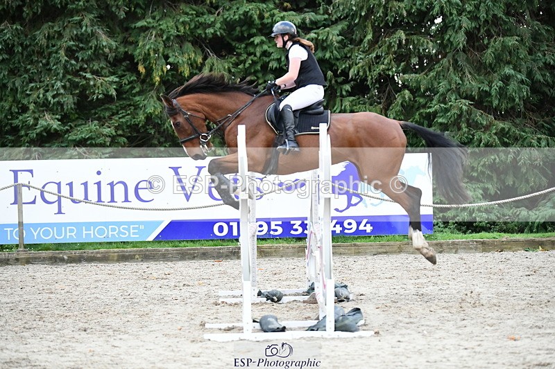 251004A-172430-02409 - Classes 12 & 13 90cm