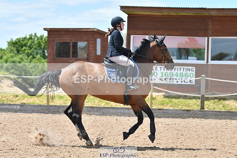 240609A-132618-05638 - Cls 18 Snr Newcomers and 1.10m Open