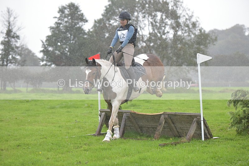 RAY_9312 - Class 1: 65cm: Ski Jump