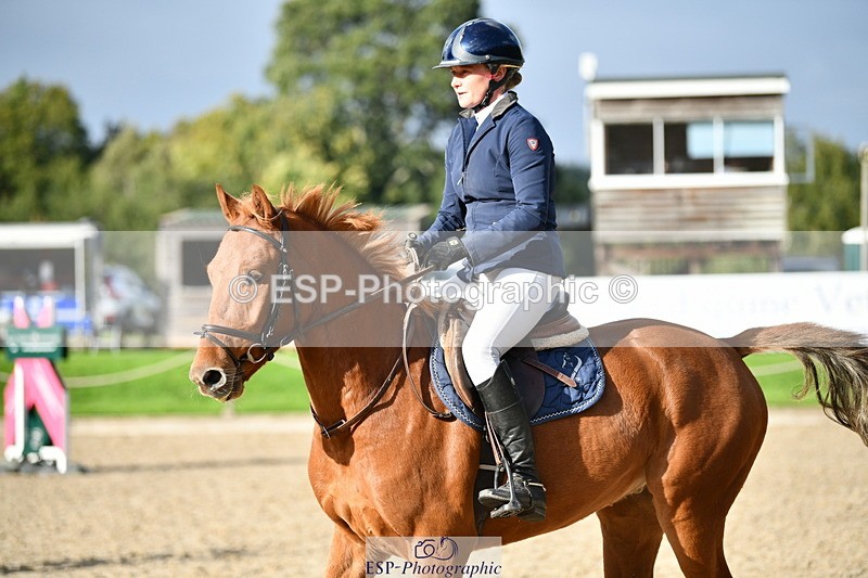 251004A-154524-01967 - Classes 8 & 9 70cm