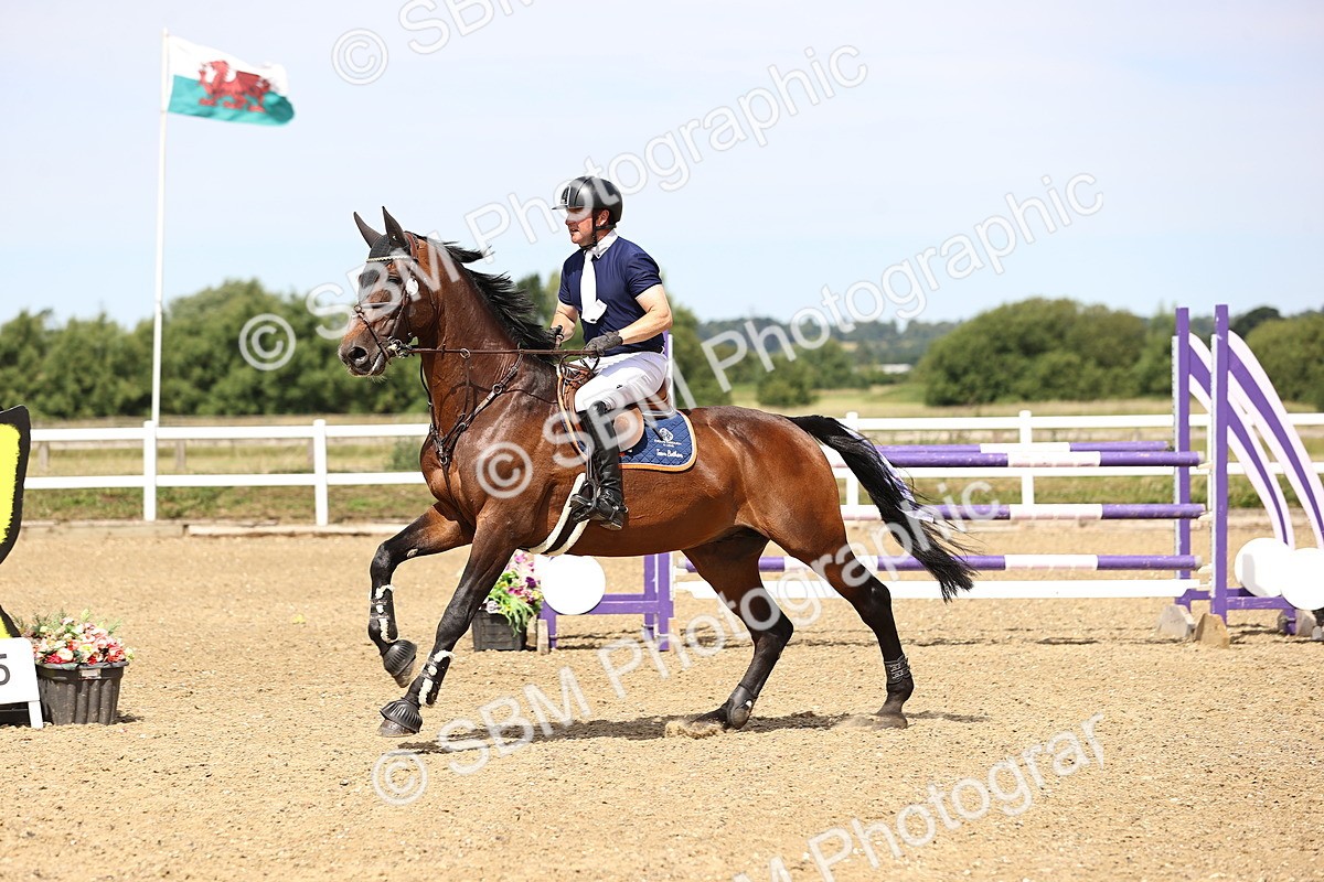 SBM_000410 - Class 15 - Redpost Equestian Senior Foxhunter - 1.20m