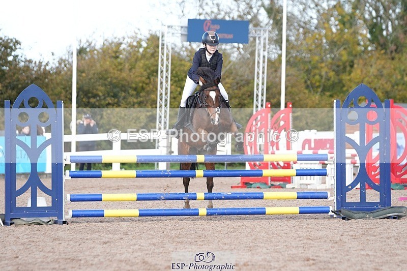 251025-125829-00438 - Cls 9 Pony Winter Discovery and 90cm