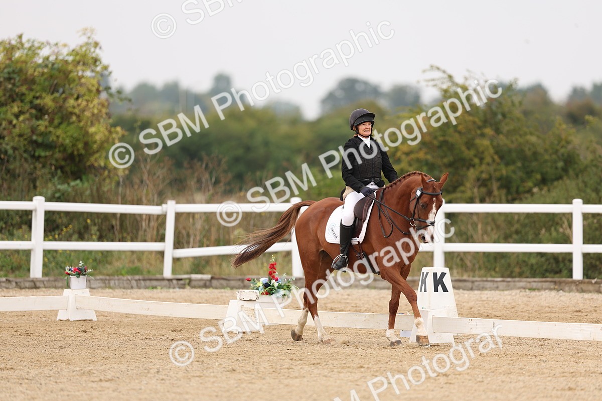 SBM_01424 - Class 9 - Novice 27 Champs
