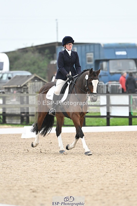 241103-103347-00354 - Intro 3 - 9.40 to 10.40