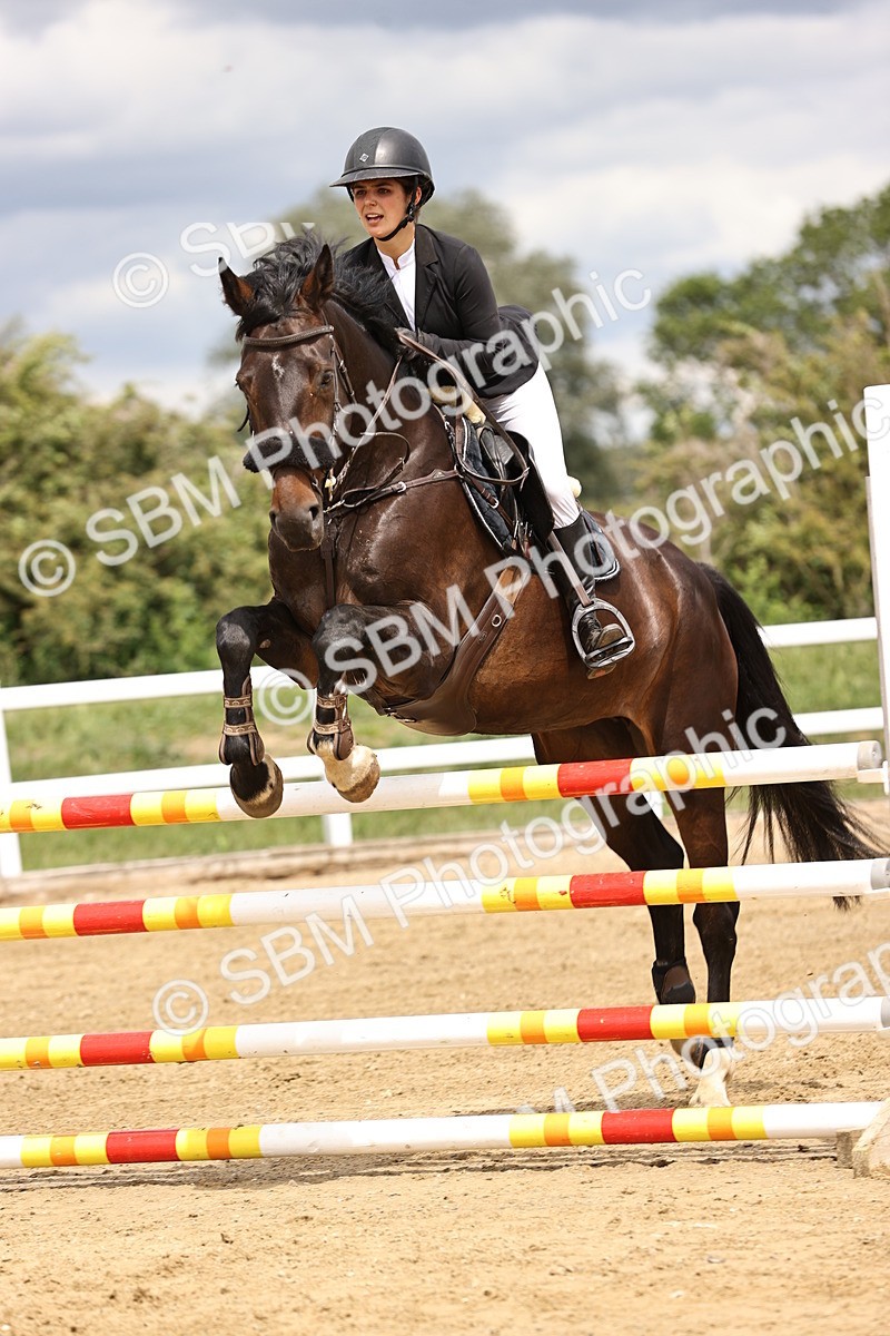 SBM_003176 - Class 11 - Senior Newcomers - 1.10m