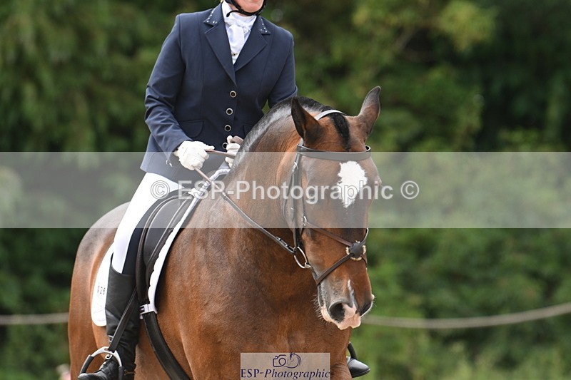 250719A-120410-04594 - 026-Carol.Quantrill-Cormoy.Lad