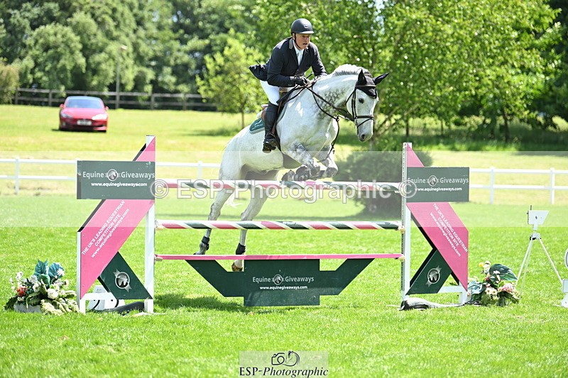 250615A-132412-11090 - Cls 38 Snr 1m40 GP