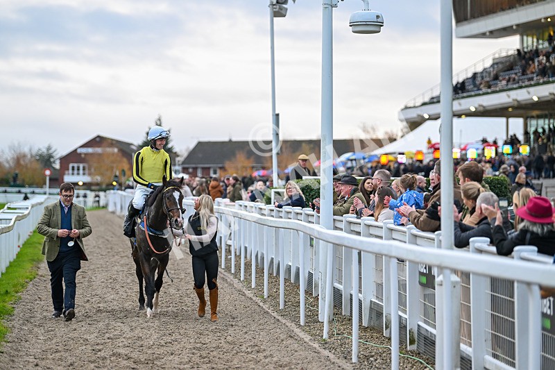 171124-Race 5-Burdett Road-4369 - Race 5