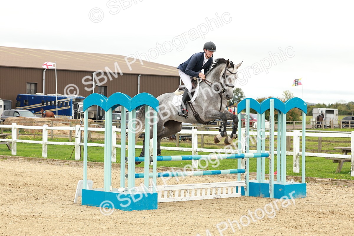 1I0A6733 - Class 2 - Senior British Novice