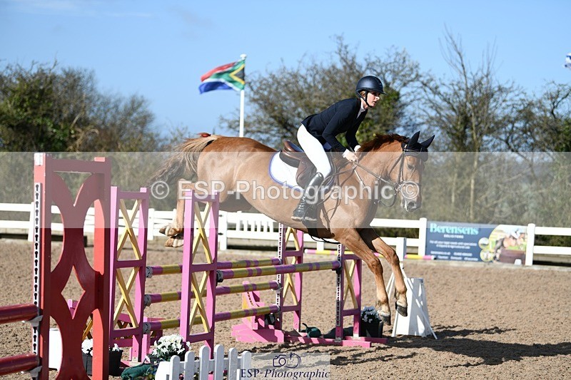 250330-100110-05961 - Cls 32 British Novice and 90cm