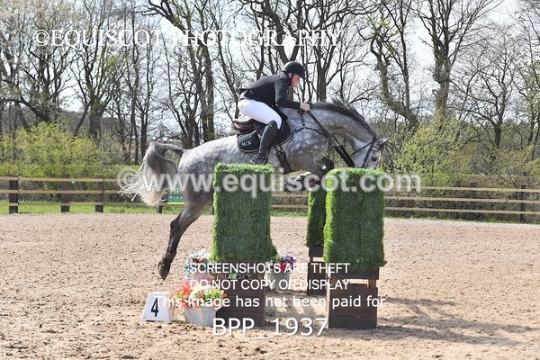 BPP_1937 - CLASS 20 SUN RHS Foxhunter Championship Qualifier