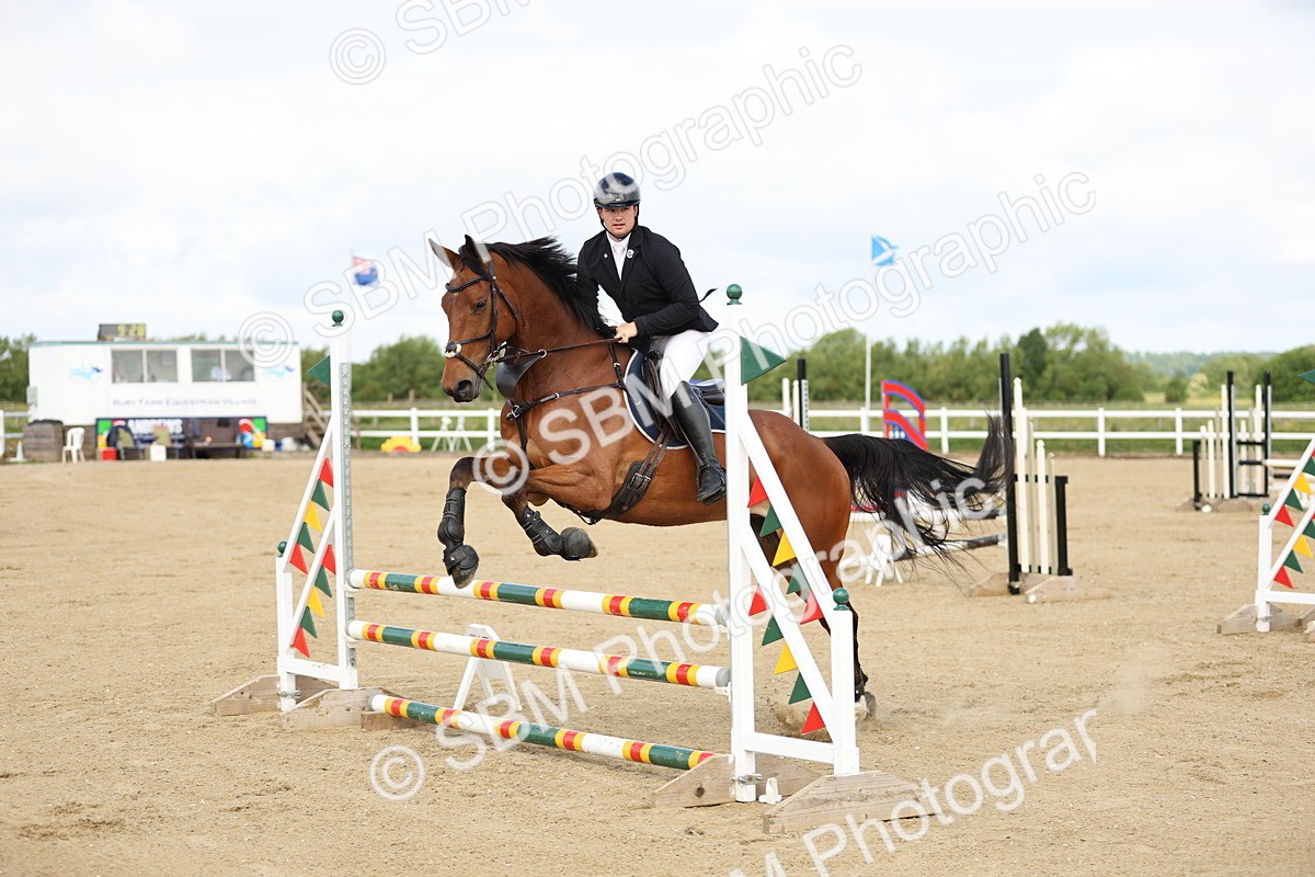 SBM_000037 - Class 1 - Clear Round